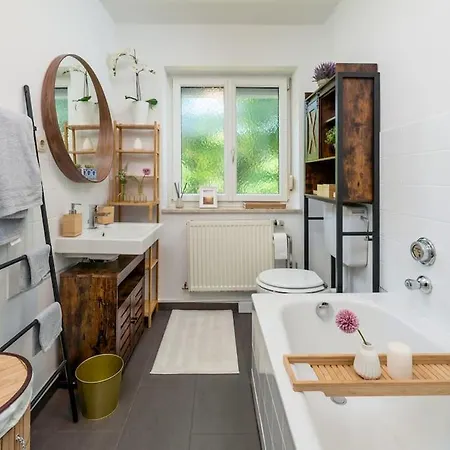 公寓 Eg Mitte Schone 70m² Grosse 2-zimmer Nahe Salzburg Mit Zugang Zum Garten
