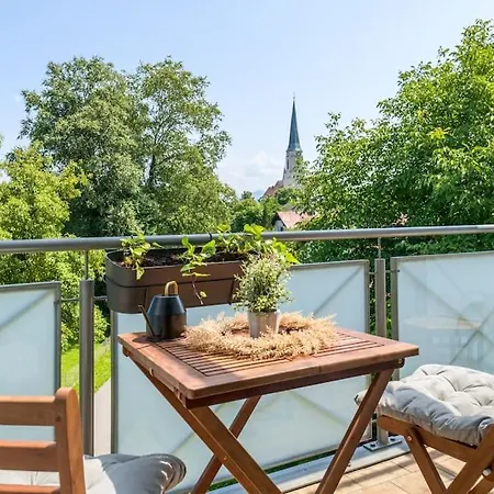 Eg Mitte Schone 70m² Grosse 2-zimmer Nahe Salzburg Mit Zugang Zum Garten 弗赖拉辛