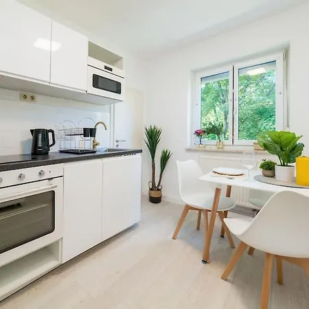 Eg Mitte Schone 70m² Grosse 2-zimmer Nahe Salzburg Mit Zugang Zum Garten Freilassing